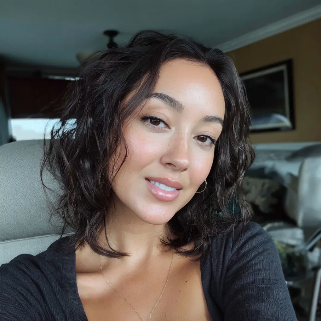 Megan — Editor at Skillet & Story