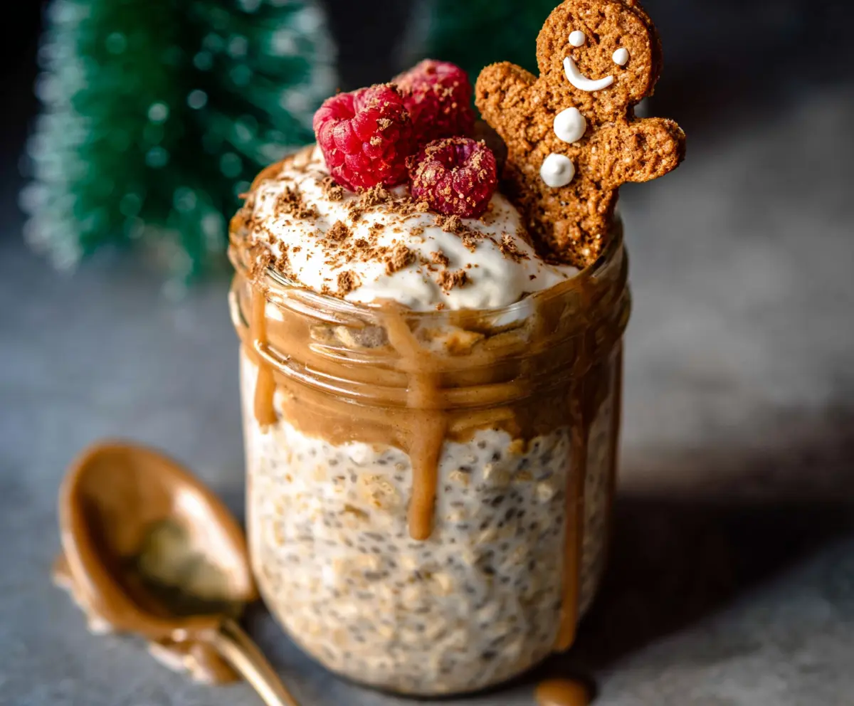 High Protein Gingerbread Overnight Oats