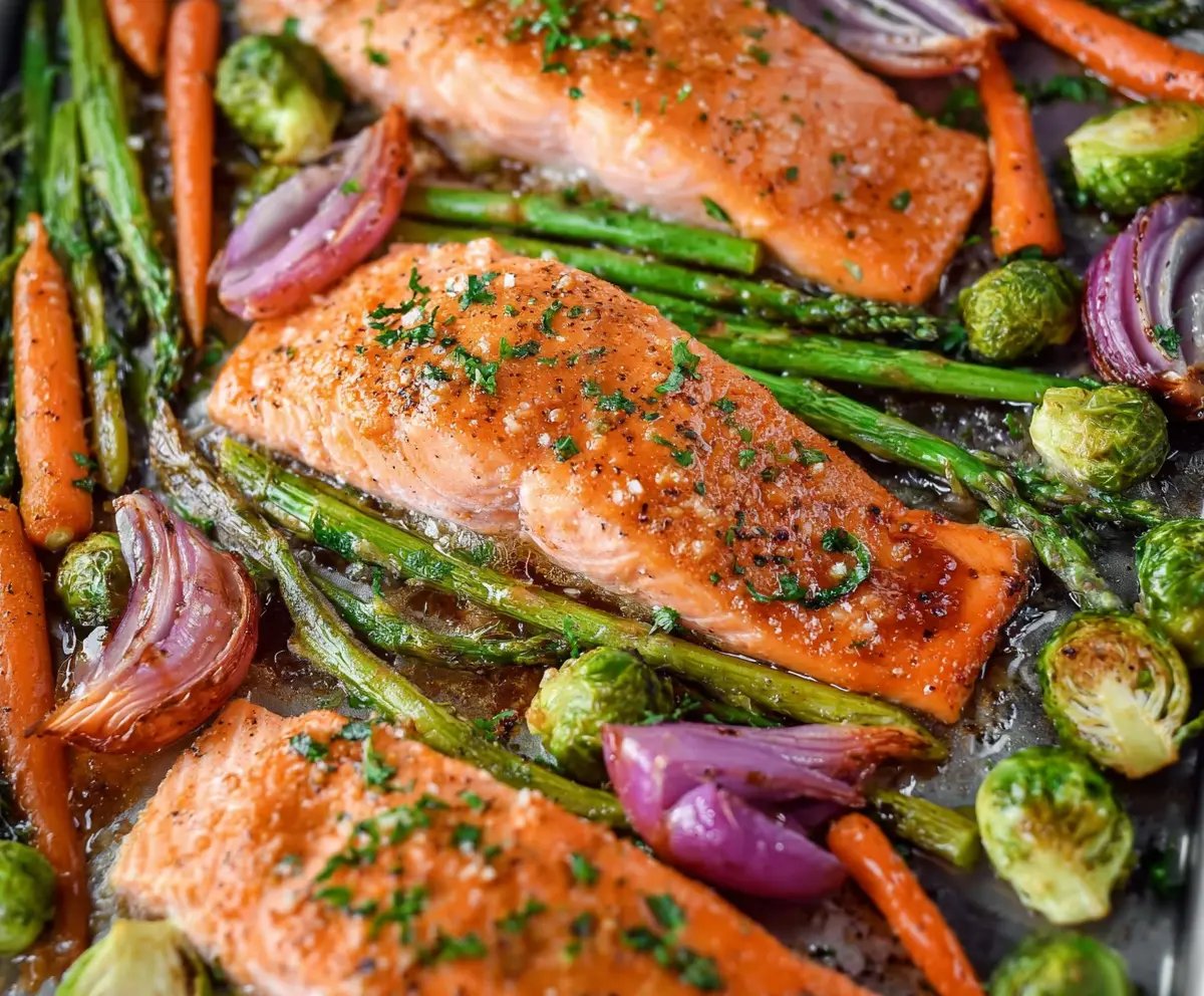 Easy Maple Glazed Salmon Sheet Pan